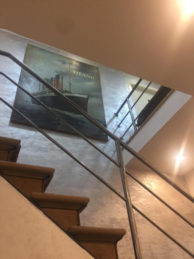 Hotel Noga Brussel Buitenkant foto